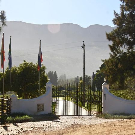 Calais Wine Estate Guest House พาร์ล ภายนอก รูปภาพ