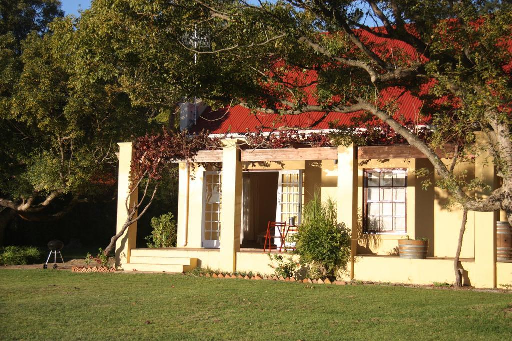 Calais Wine Estate Guest House พาร์ล ภายนอก รูปภาพ